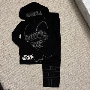 Star Wars Kylo Ren pajamas -kids size 9/10